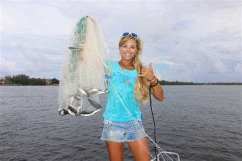 darcizzle offshore bikini|Warm Up With These 46 Photos of Darcizzle